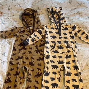 Set (2) Carters Hooded Onsies